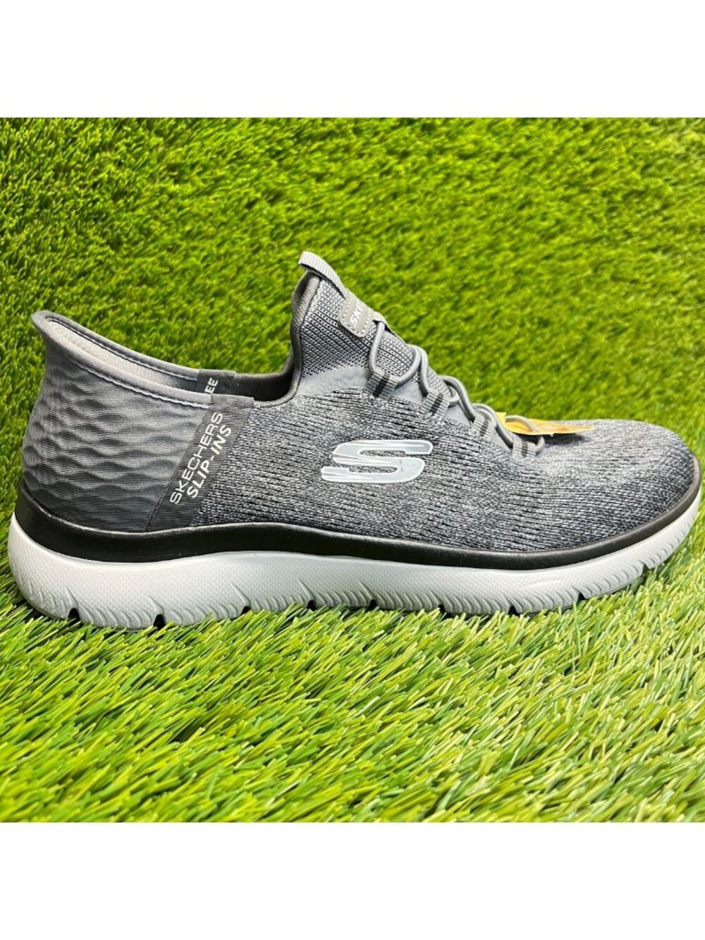 Skechers Summits Key Pace Mens Size 8.5 Charcoal Black Athletic Shoes Sneakers